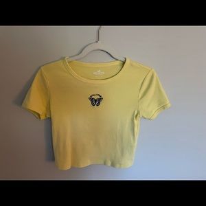 Hollister yellow crop butterfly shirt worn once extra small